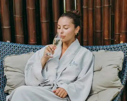 /clients/Hilton/eforea_spa_2.jpg